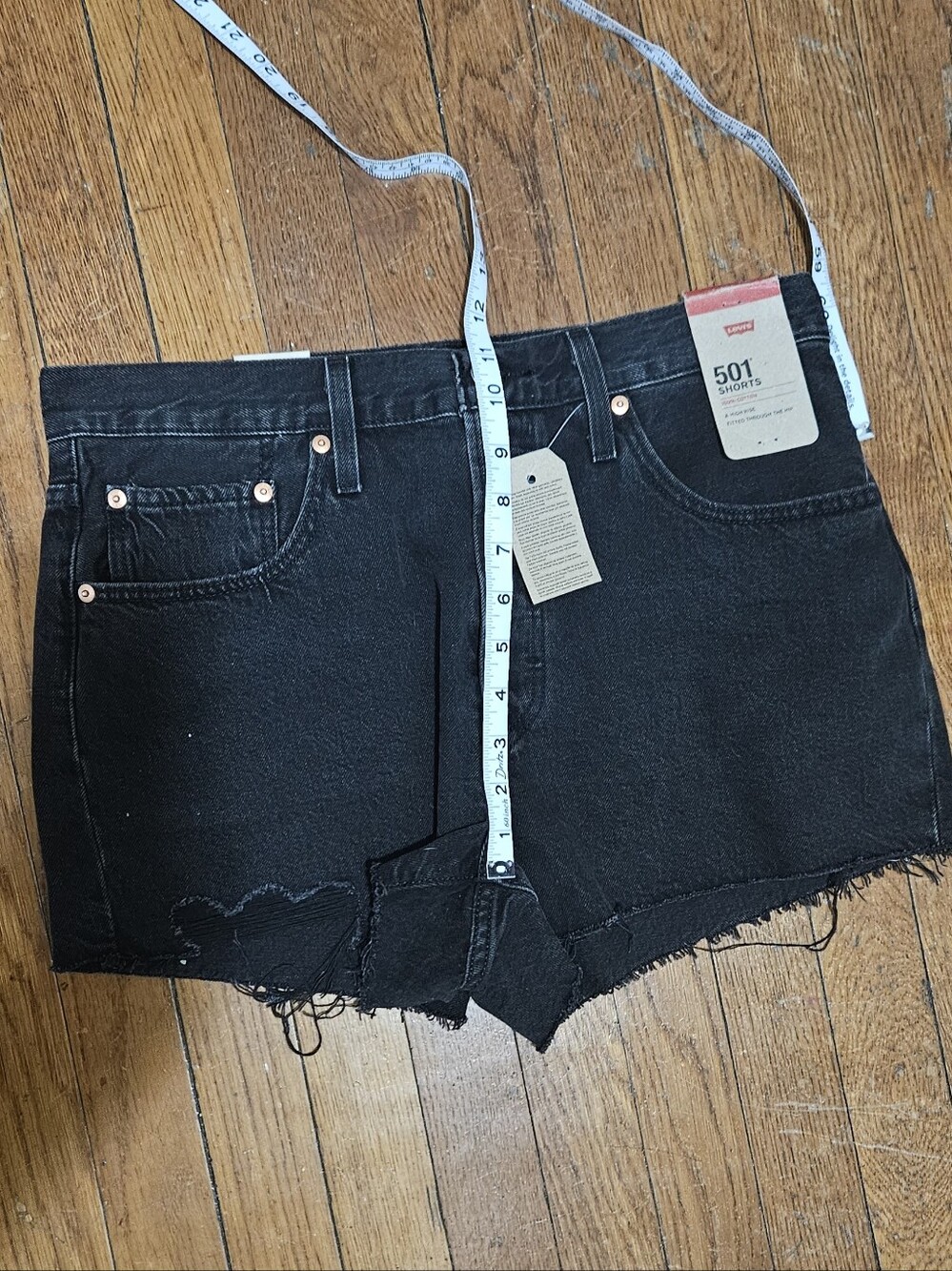 Levi's 501 Original High Rise Denim Shorts/women's/Black Distressed - Size 31 - Picture 9 of 14